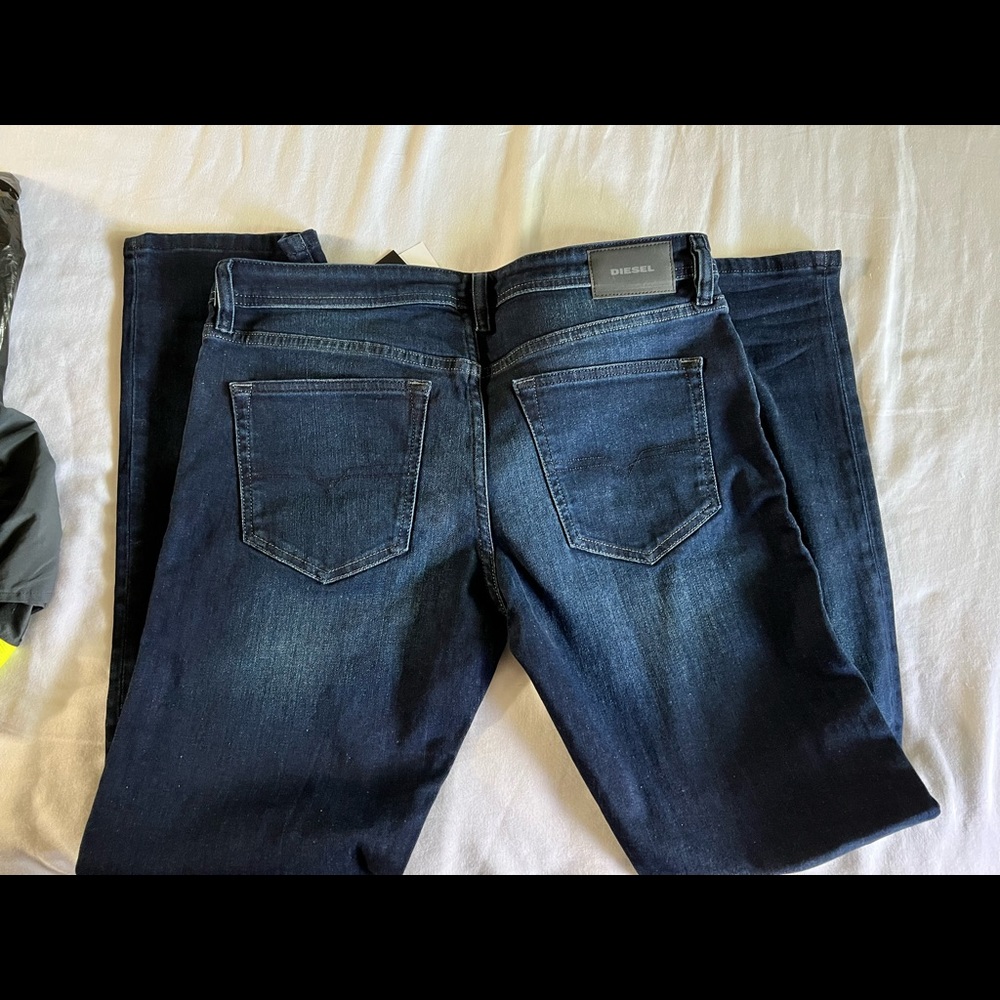 SOLD!!  🎉HOST PICK🎉 Diesel Jeans Size 34 x 32 - Picture 8 of 10